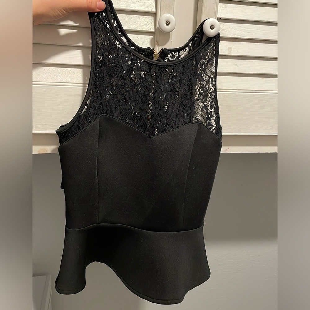 Bebe small black top